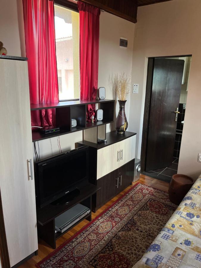 Apartman Jezero Vrutci Uzice Exterior photo